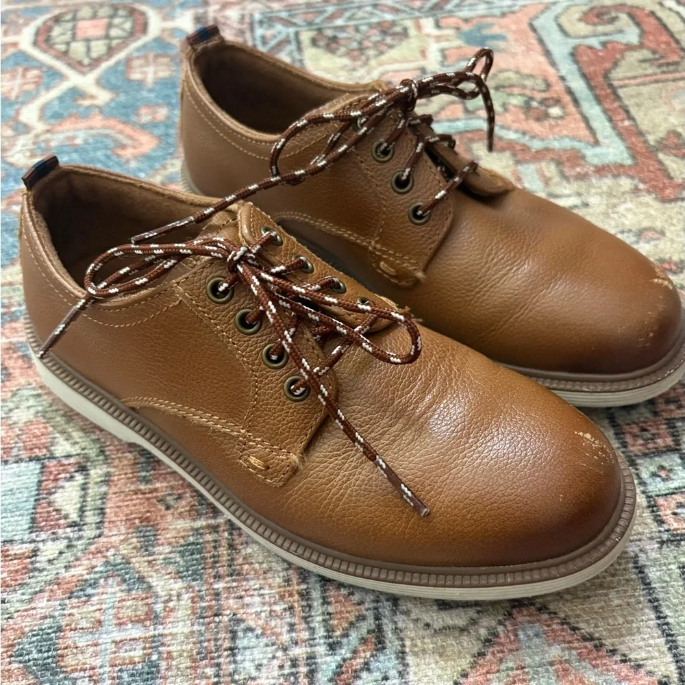 Florsheim Supacush Jr Plain Toe Oxford leather shoes in a cognac color